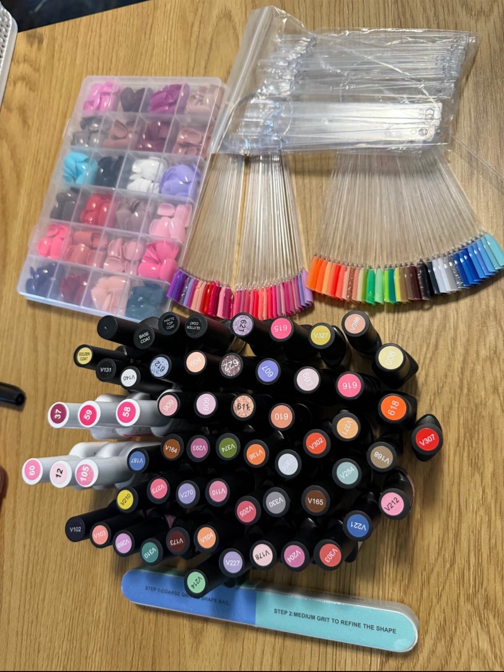 Pro Nail Press-On Set & UV gel polishes & Assorted Multi-Colored Shades
